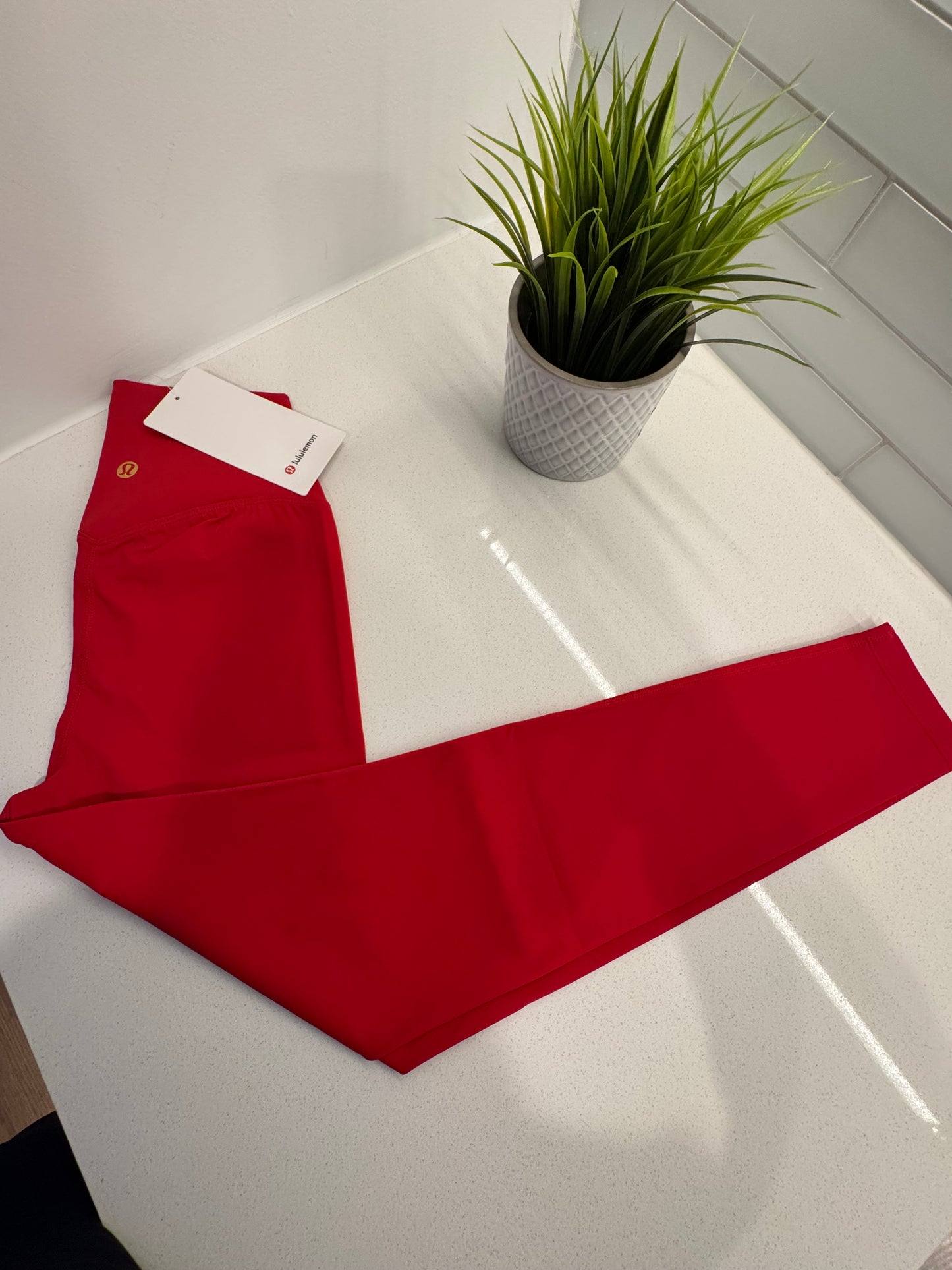 Define 2-Piece Set — Red