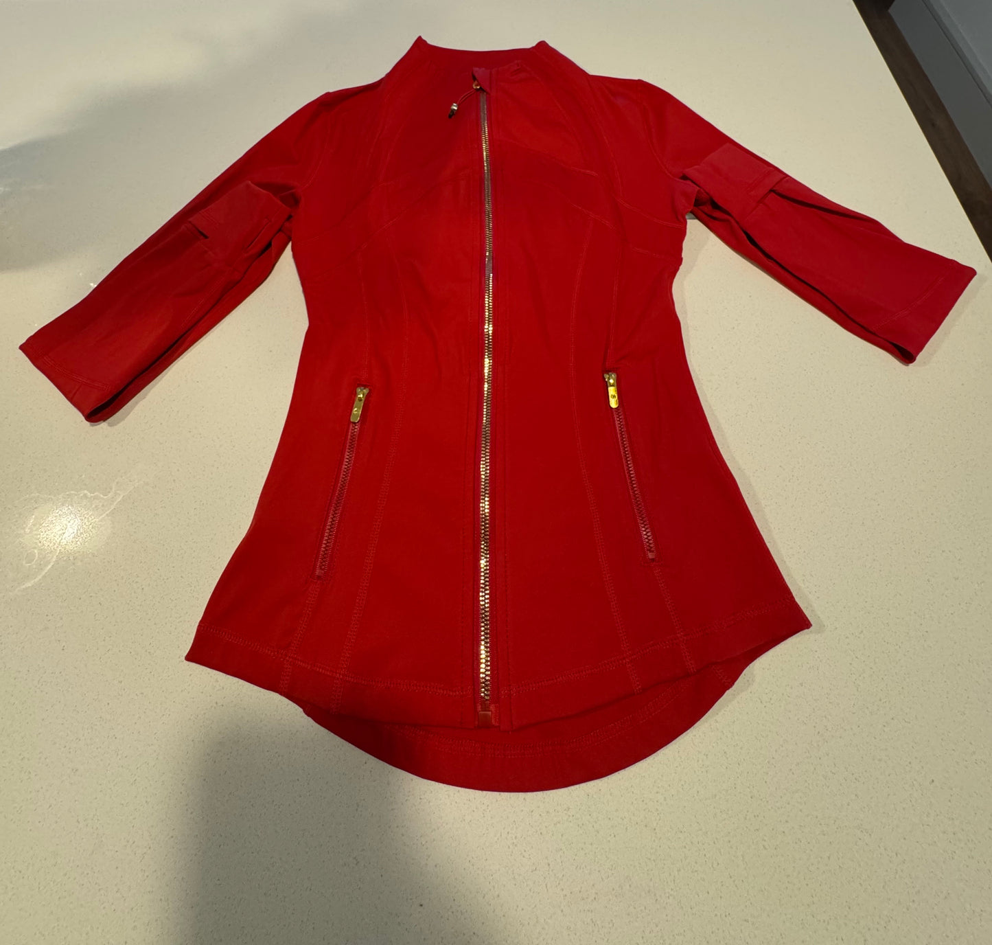 Define 2-Piece Set — Red