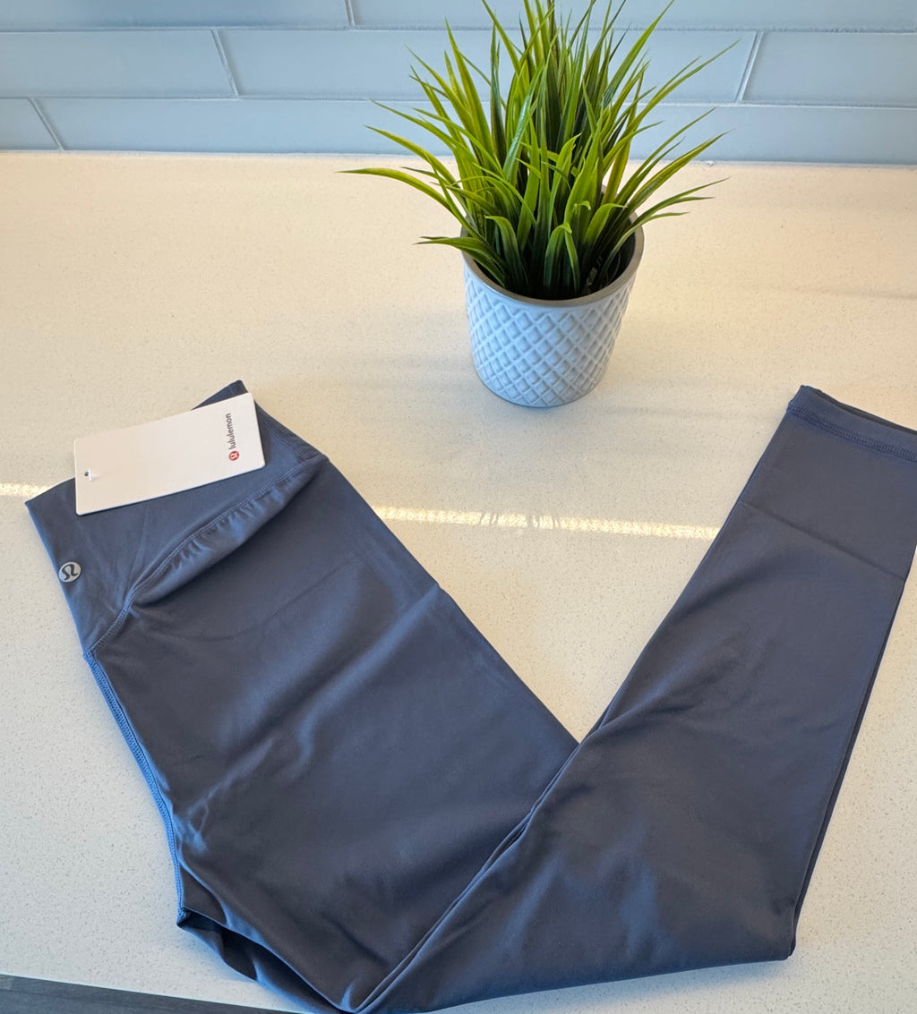 Iron Blue I NWT  🏷️ I  LuLuLemon Athletica Define Women’s 2-Piece Set
