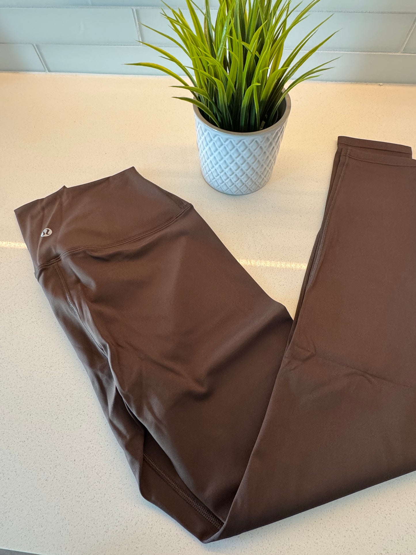 Define 2-Piece Set — Brown