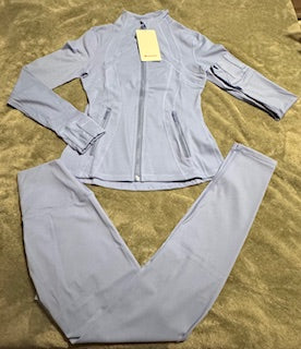 SKY BLUE  I NWT  🏷️ I  LuLuLemon Athletica Define Women’s 2-Piece Set